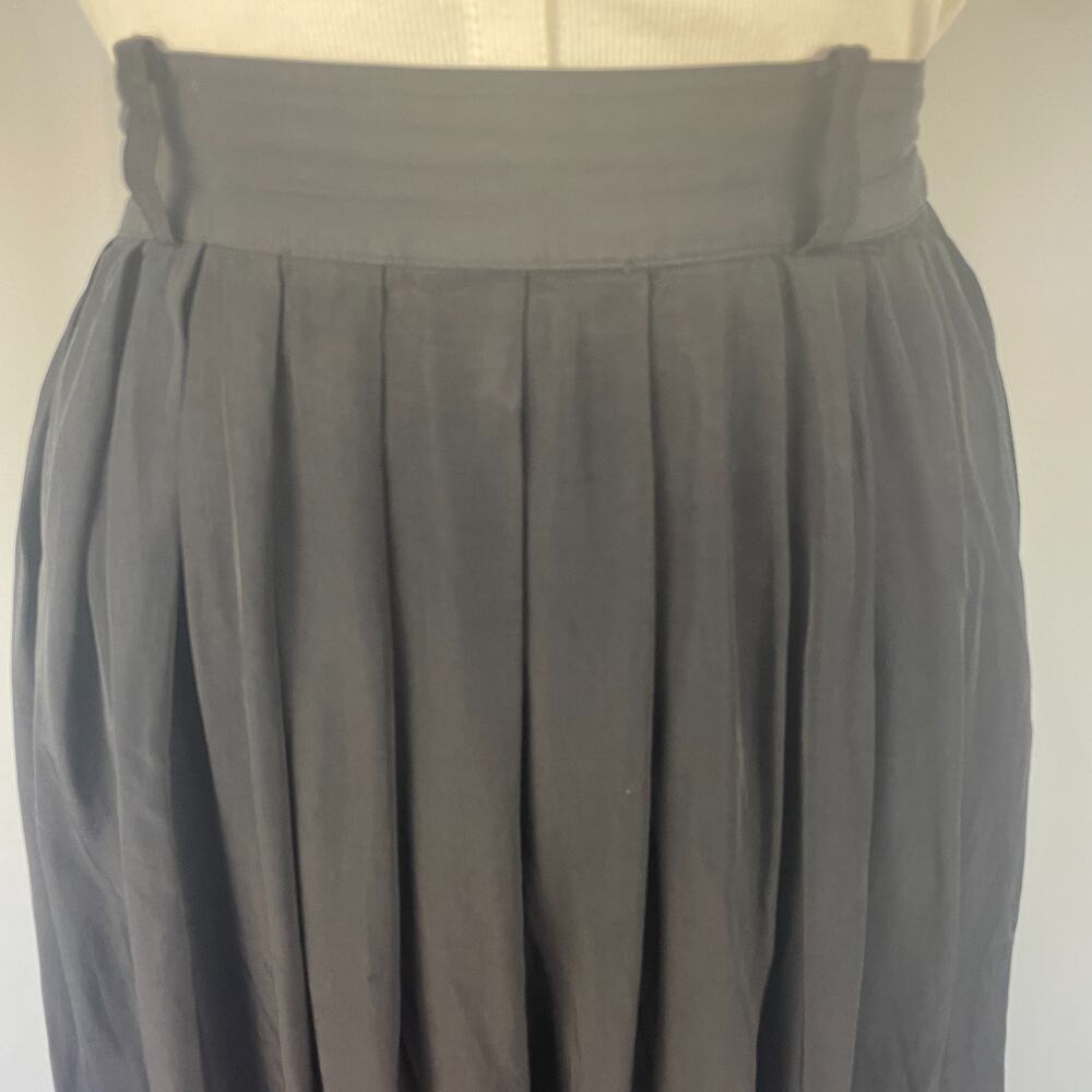 Vintage Pleated Skirt Size 16 Black Solid Midi ALine Minimal Academia Office 90s - Picture 2 of 13